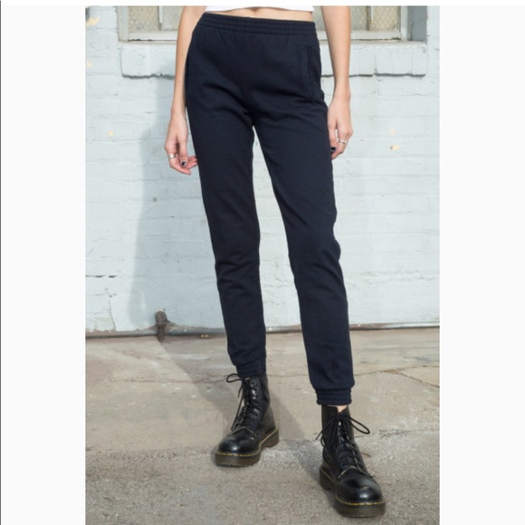 Brandy Melville Pants - Brandy Melville Rosa Black Sweatpants